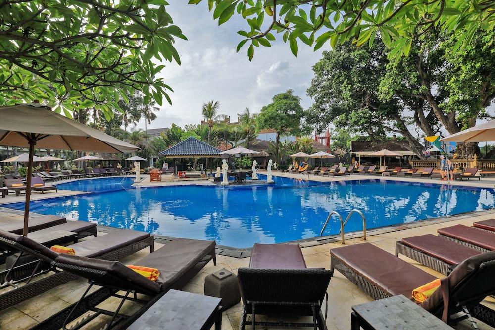 Puri Saron Hotel Seminyak Luaran gambar