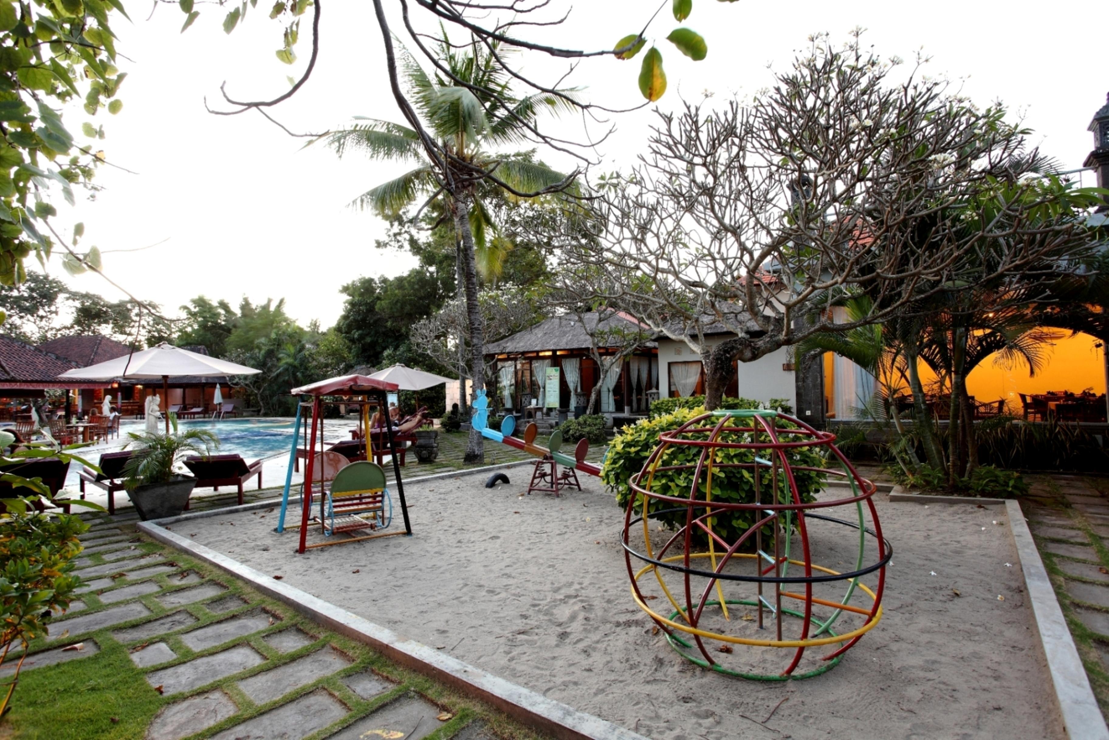 Puri Saron Hotel Seminyak Luaran gambar